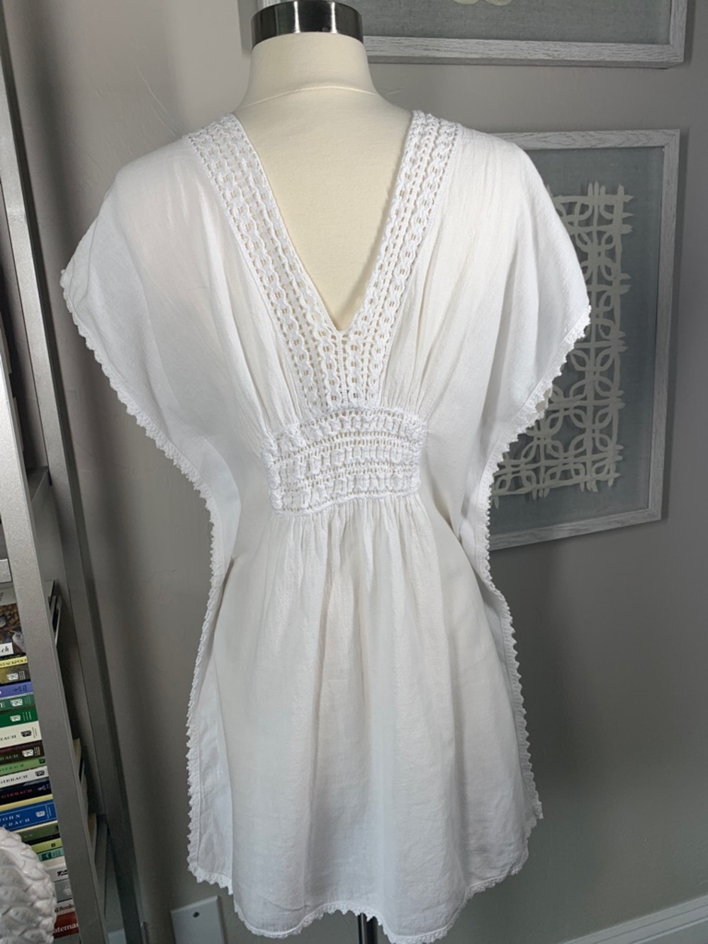 Gio cam white cotton beach swim coverup size medium